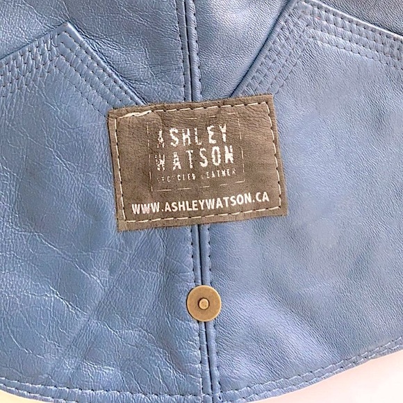 RARE Ashley Watson Convertible Crossbody Handbag with Recycled Leather - Picture 3 of 6